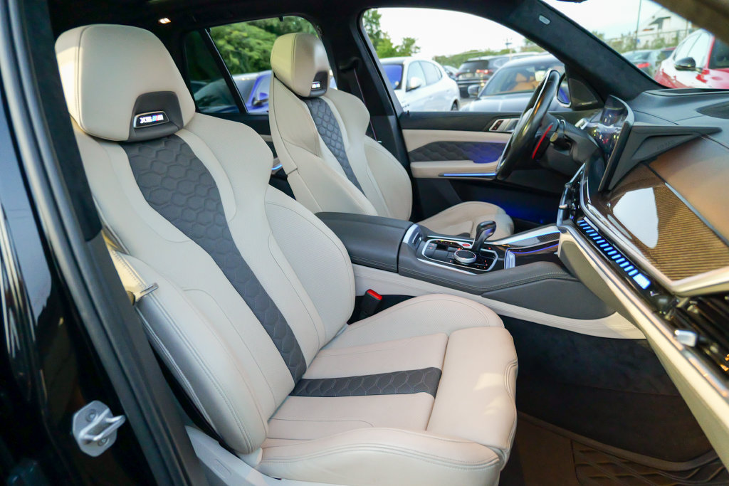 Used 2024 BMW X5 M Competition w/ Executive Package AWD/4WD image 37