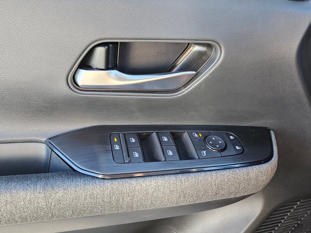 New 2026 Nissan Kicks SV w/ SV Premium Package image 26