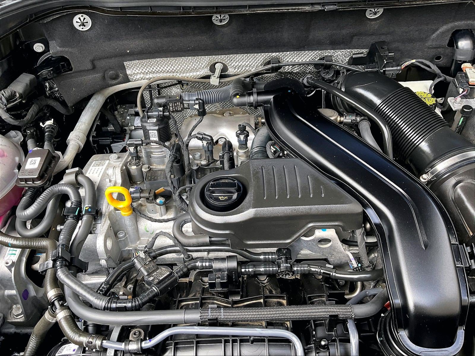 Certified 2022 Volkswagen Taos SE FWD image 32