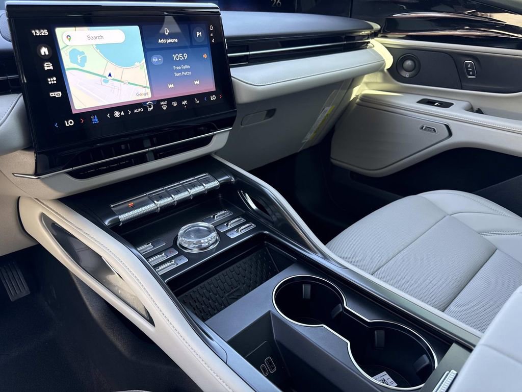 New 2026 Lincoln Nautilus Premier w/ Equipment Group 102A image 24