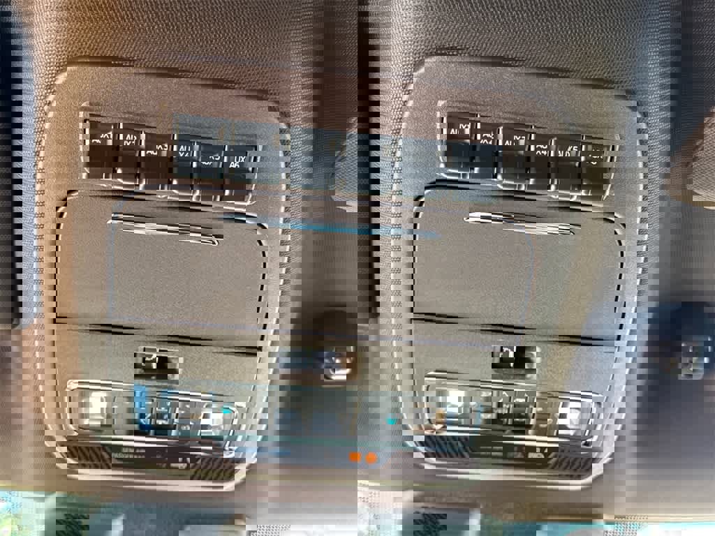 New 2025 Ford F350 King Ranch image 32