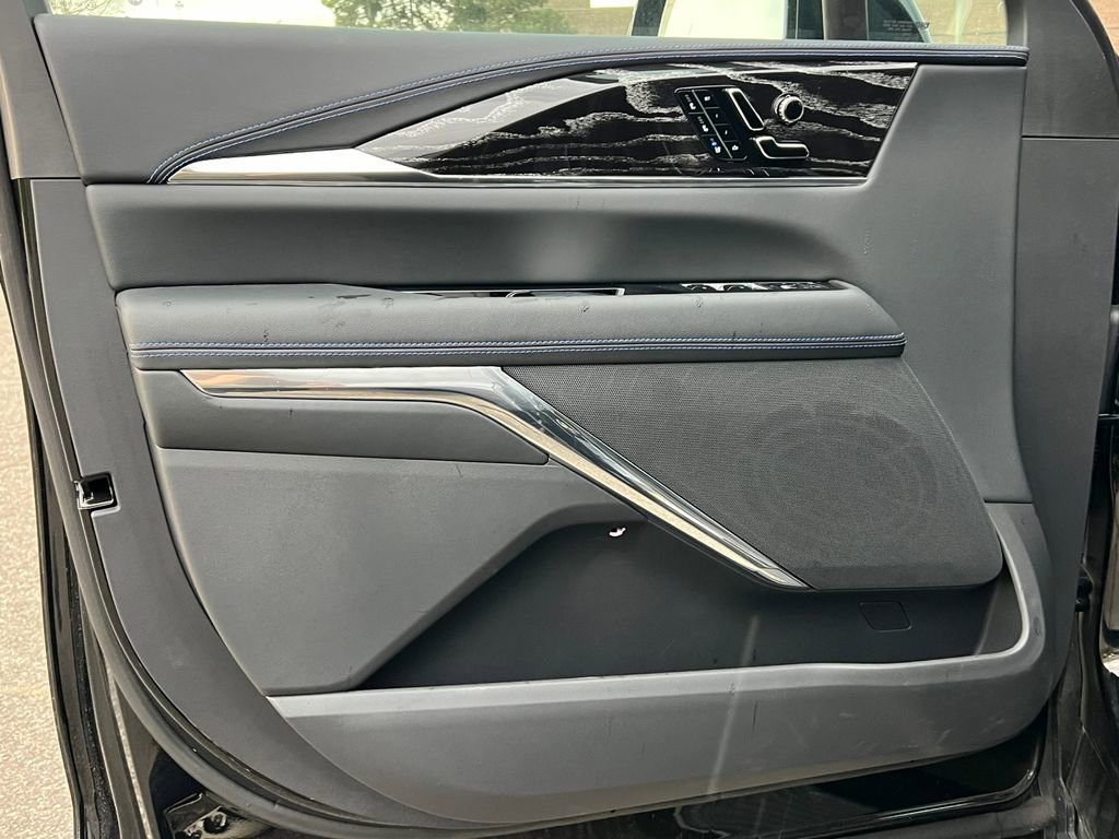 New 2025 Cadillac Escalade IQ Sport 1 AWD/4WD image 14