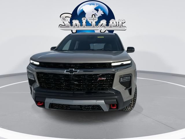 New 2026 Chevrolet Traverse Z71 w/ Enhanced Driving Package image 3