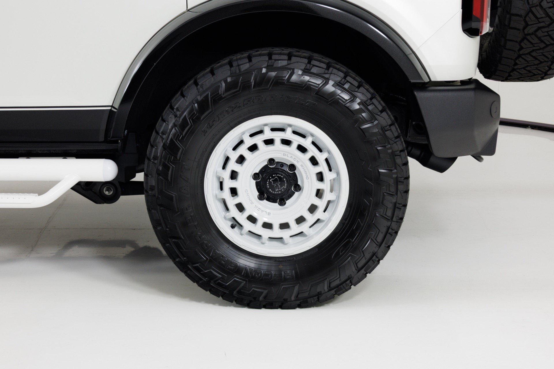 Used 2025 Ford Bronco Outer Banks AWD/4WD image 10