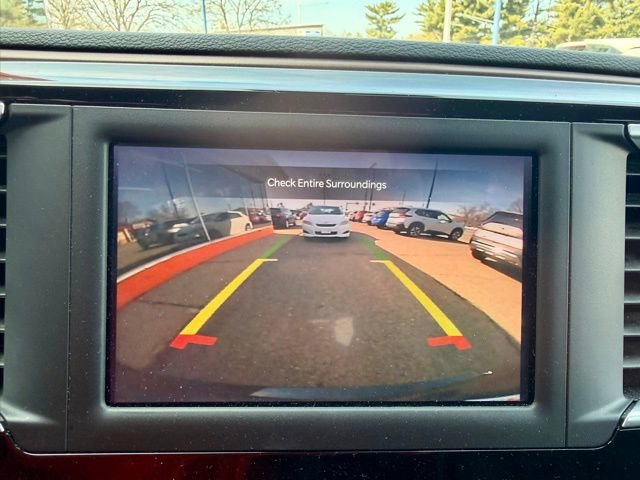 Used 2023 Chrysler Voyager LX image 36