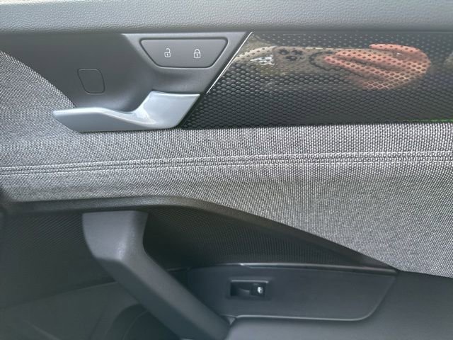 New 2026 Volkswagen Tiguan S image 21