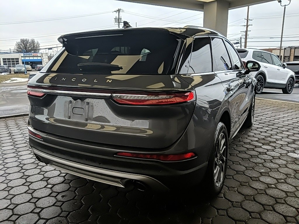 Certified 2022 Lincoln Corsair AWD w/ Equipment Group 101A image 5