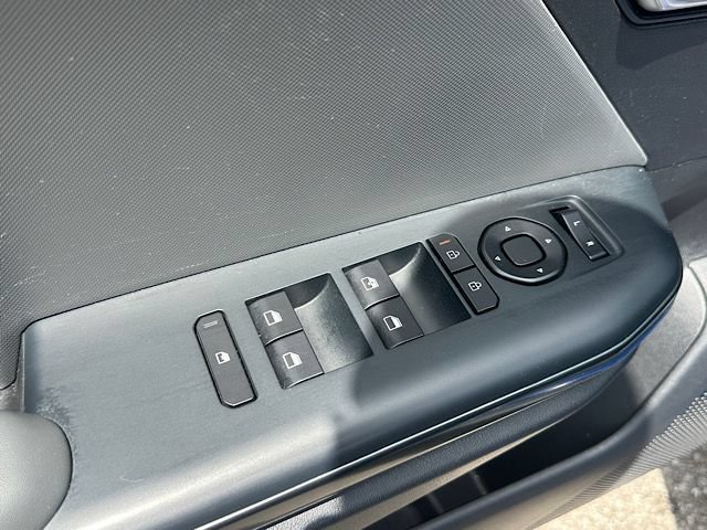 Used 2025 Kia K4 FWD image 16
