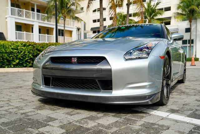 Used 2010 Nissan GT-R Premium AWD/4WD image 41