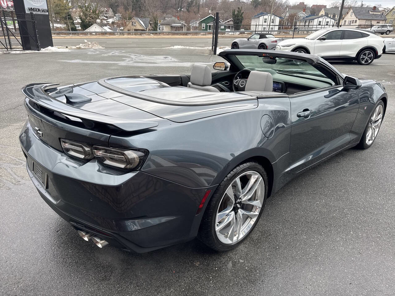 Used 2020 Chevrolet Camaro SS image 9