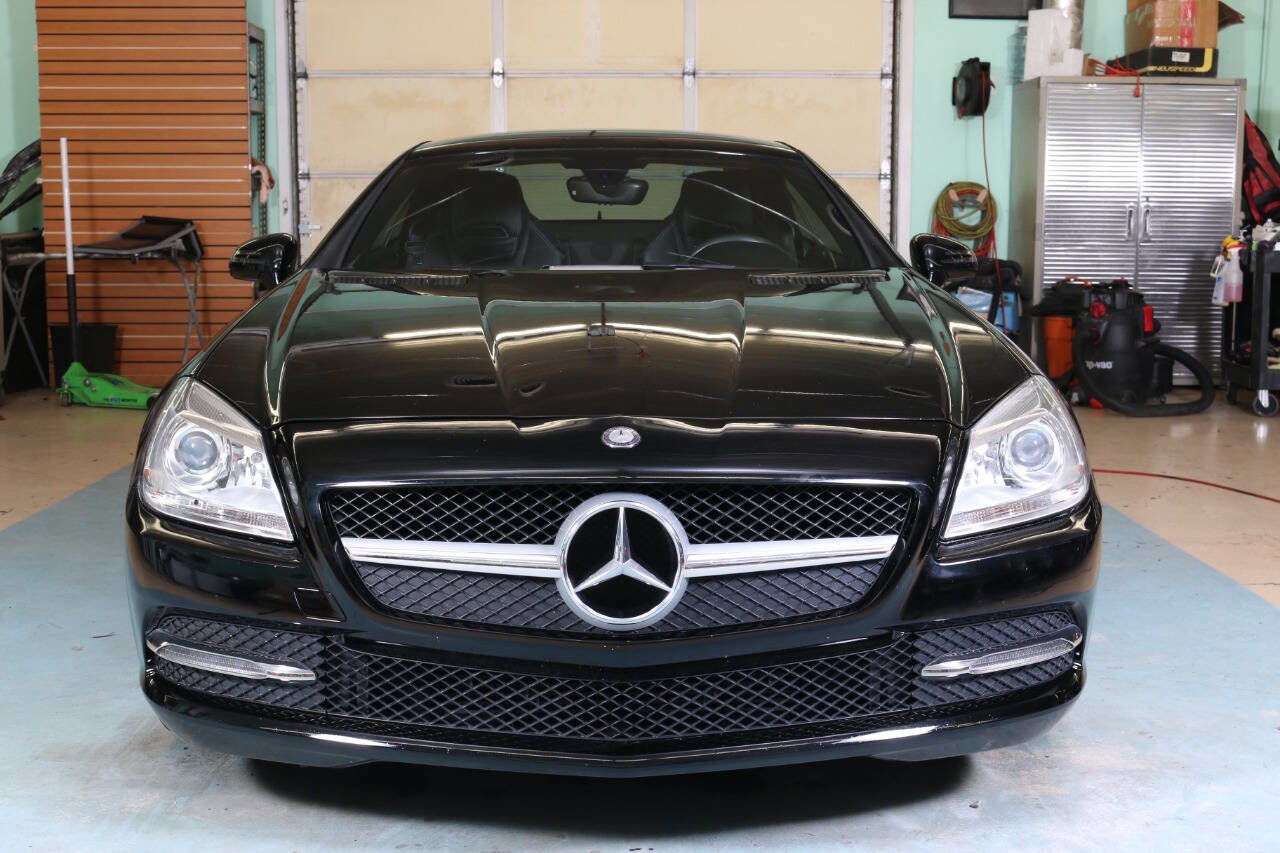 Used 2014 Mercedes-Benz SLK 250 w/ Premium Package image 5