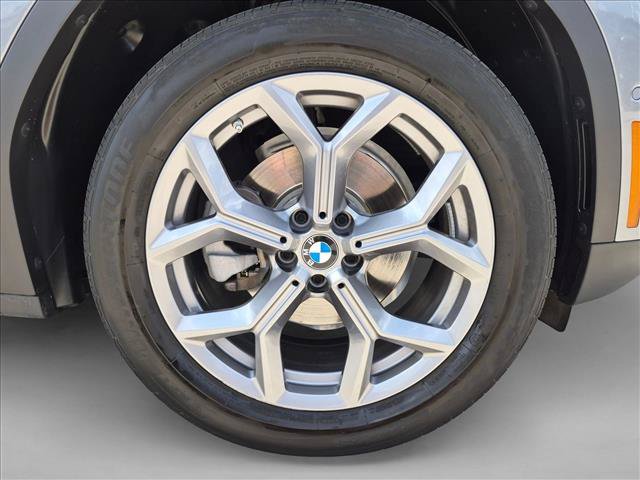 Used 2024 BMW X3 sDrive30i w/ Premium Package RWD image 23