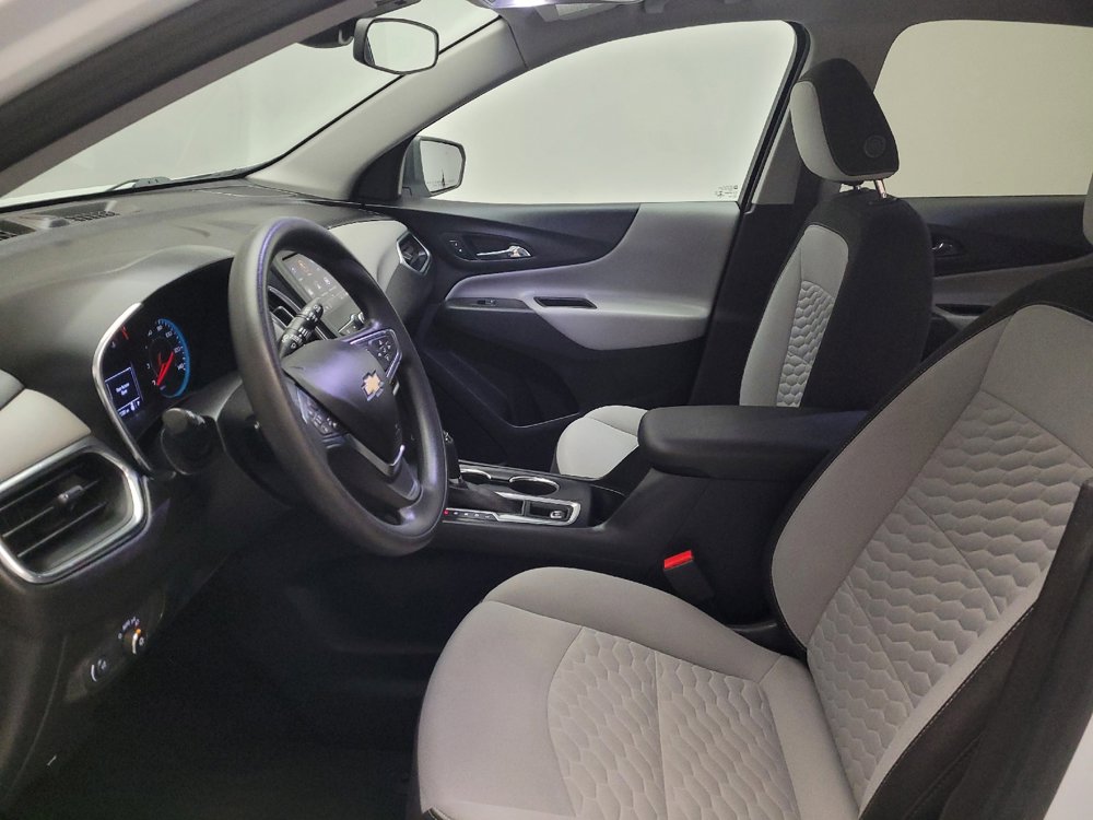 Used 2020 Chevrolet Equinox LS FWD image 17