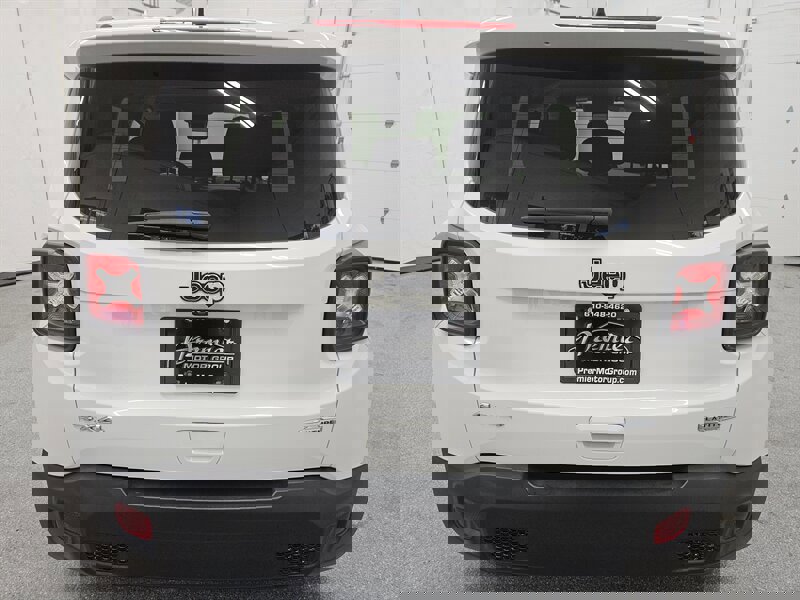 Used 2020 Jeep Renegade Latitude image 6