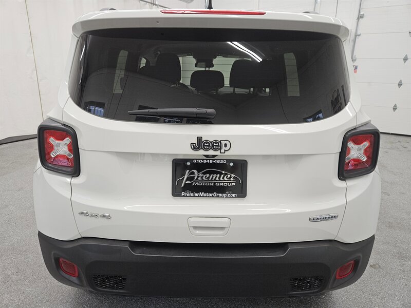 Used 2020 Jeep Renegade Latitude AWD/4WD image 6