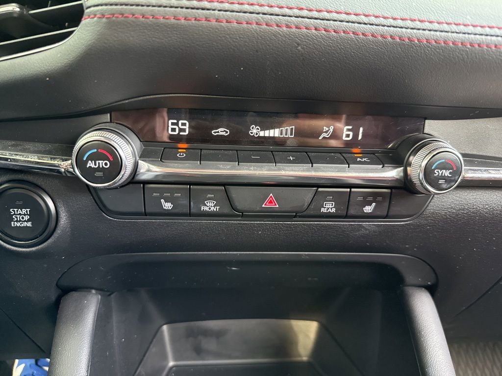 Used 2022 MAZDA MAZDA3 s FWD image 61