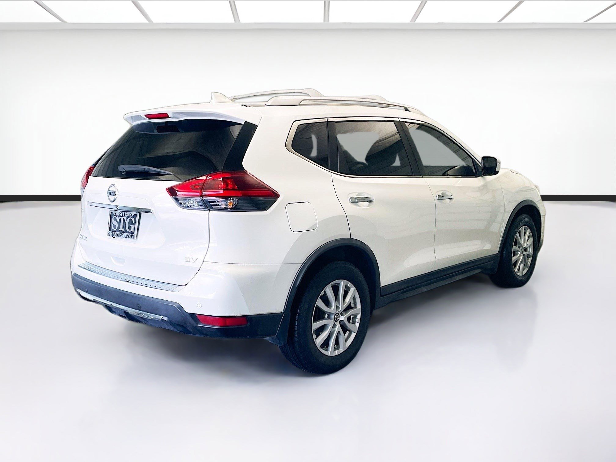 Used 2020 Nissan Rogue SV image 4