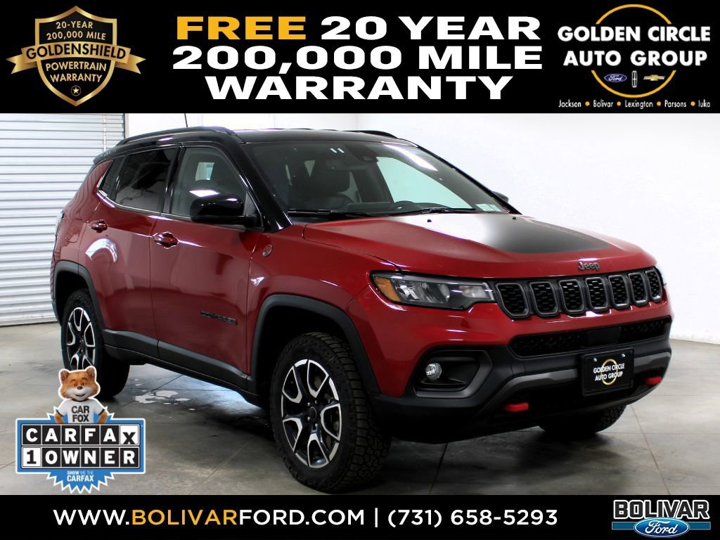 Used 2025 Jeep Compass Trailhawk image 1