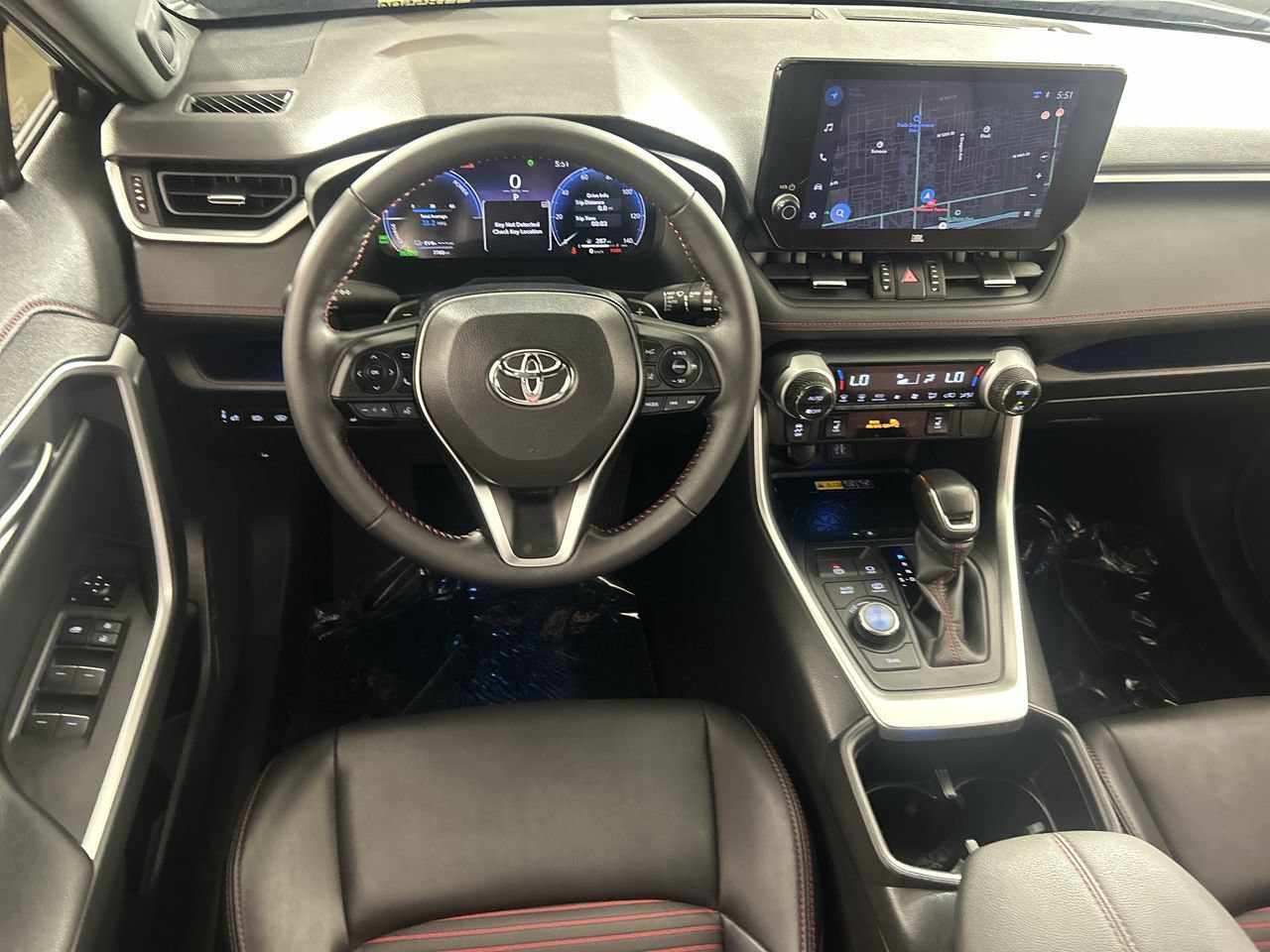 Used 2025 Toyota RAV4 XSE w/ Weather Package AWD/4WD image 23