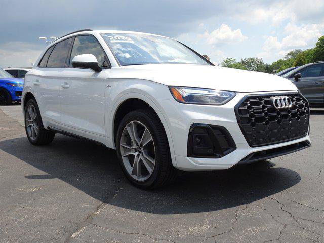 Certified 2025 Audi Q5 2.0T Premium AWD/4WD image 7