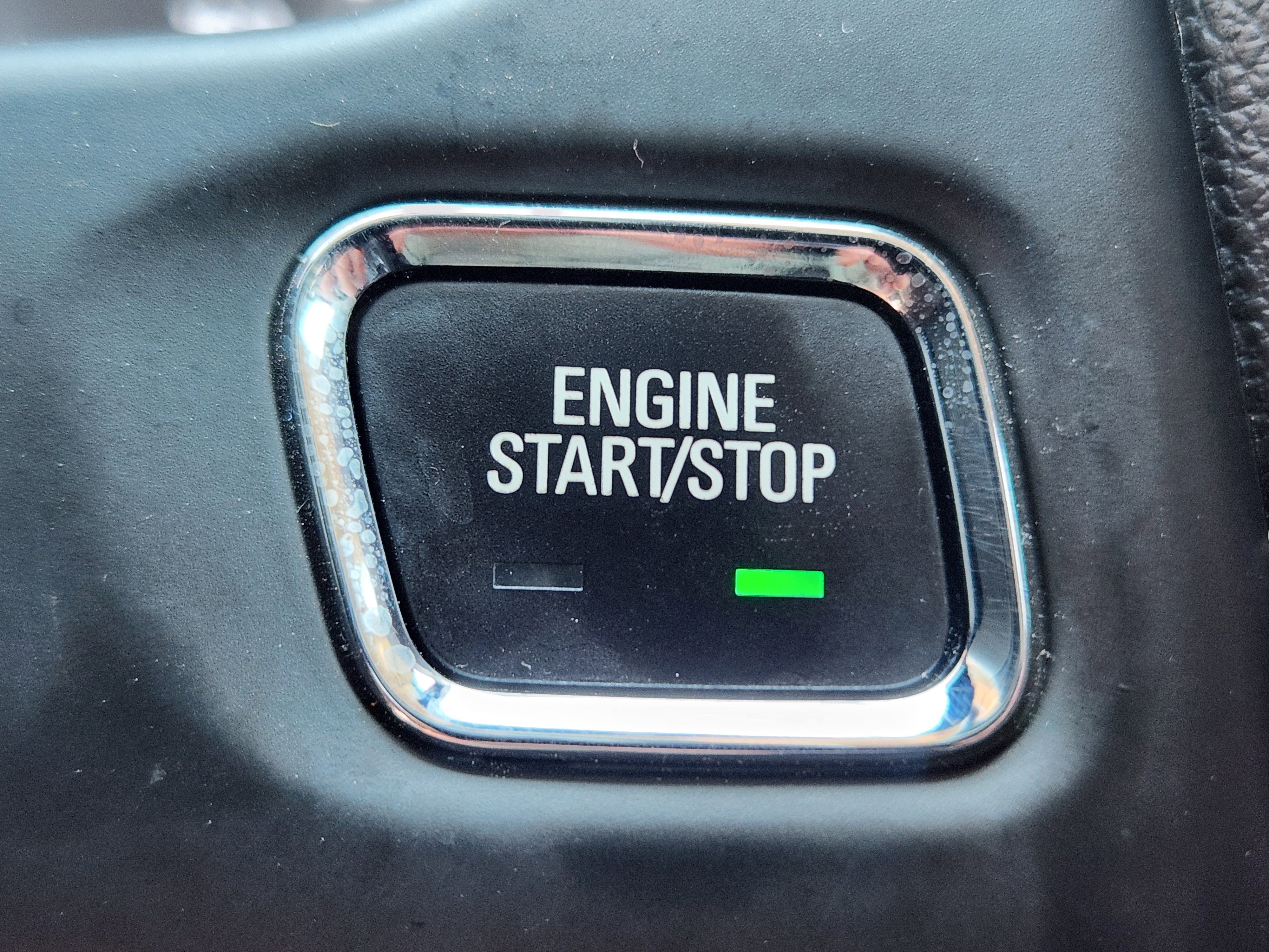 Used 2023 GMC Acadia SLT image 18