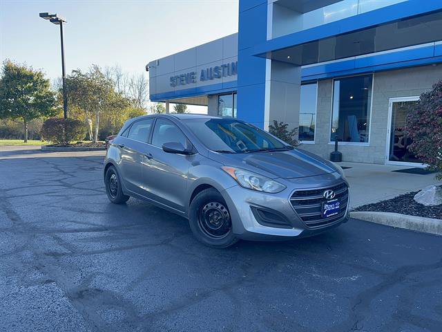 Used 2017 Hyundai Elantra GT FWD image 1