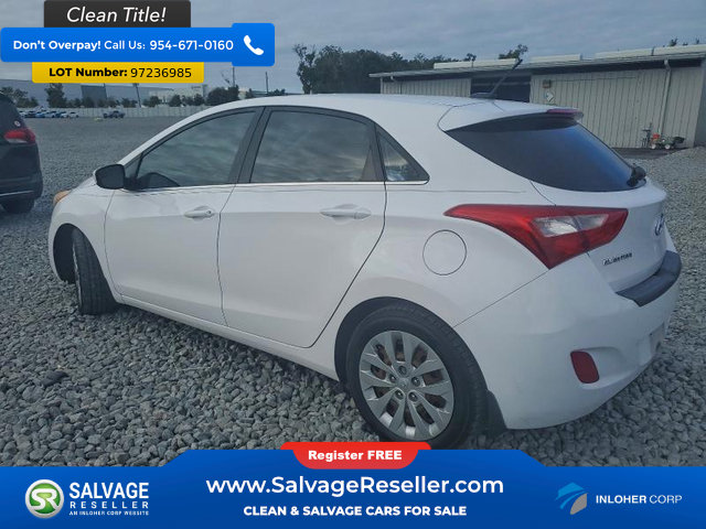 Used 2016 Hyundai Elantra GT image 3