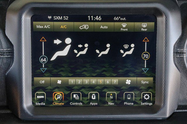 Used 2023 Jeep Wrangler Sahara AWD/4WD image 16