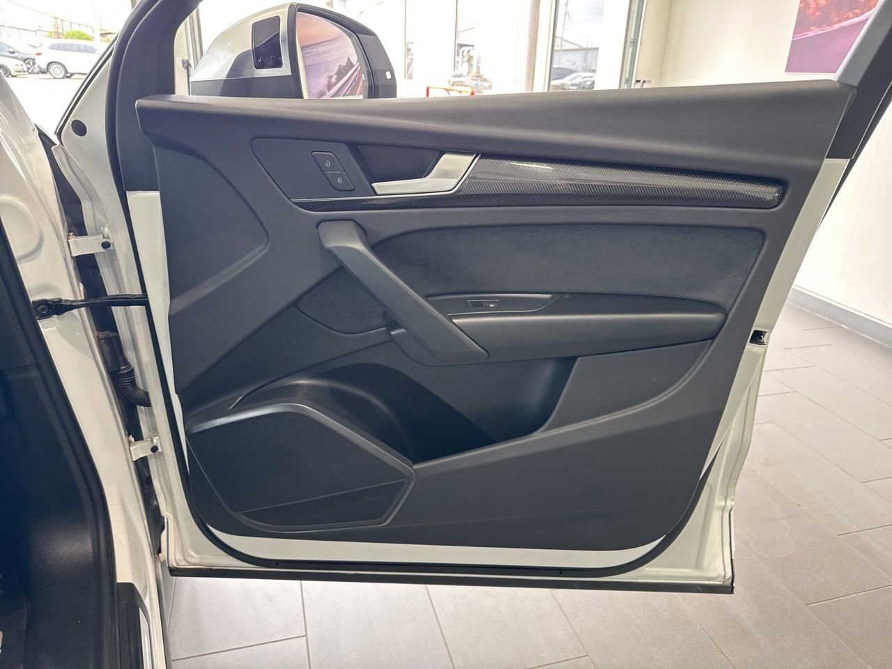 Used 2024 Audi SQ5 Premium image 51