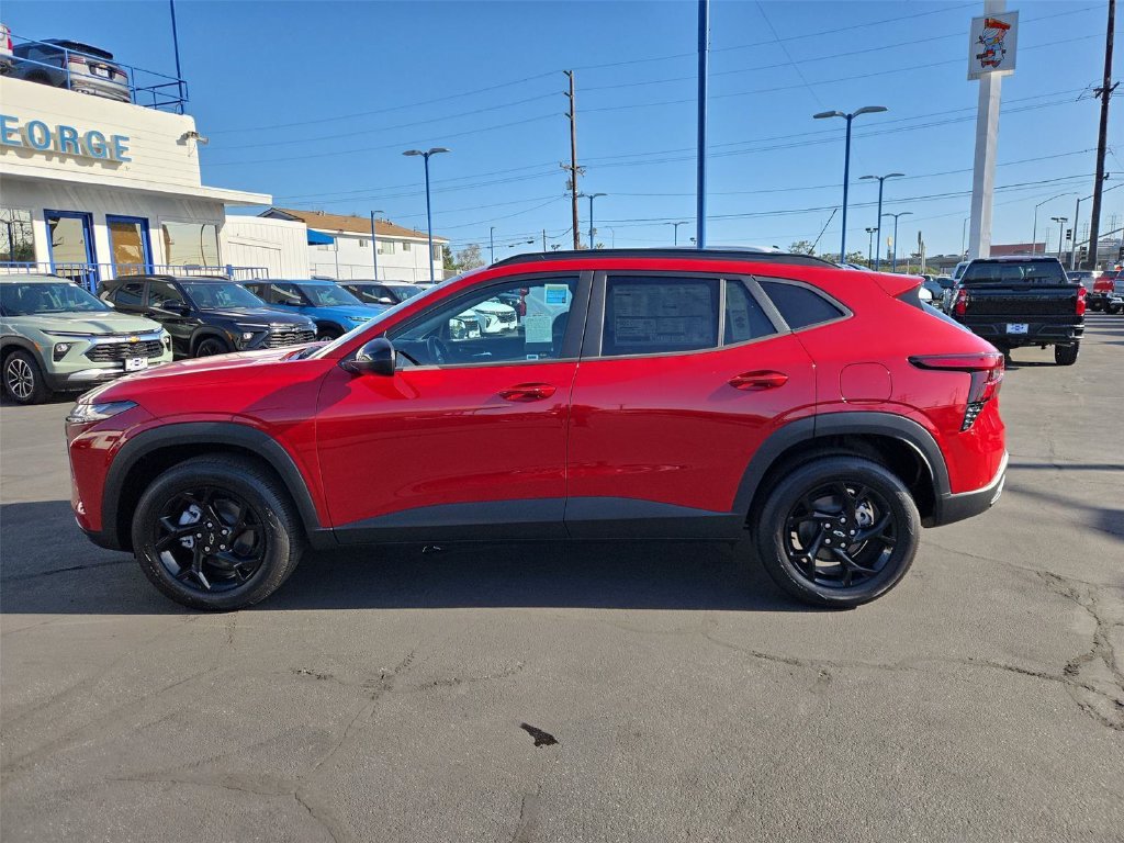 New 2026 Chevrolet Trax LT w/ Driver Confidence Package FWD image 32