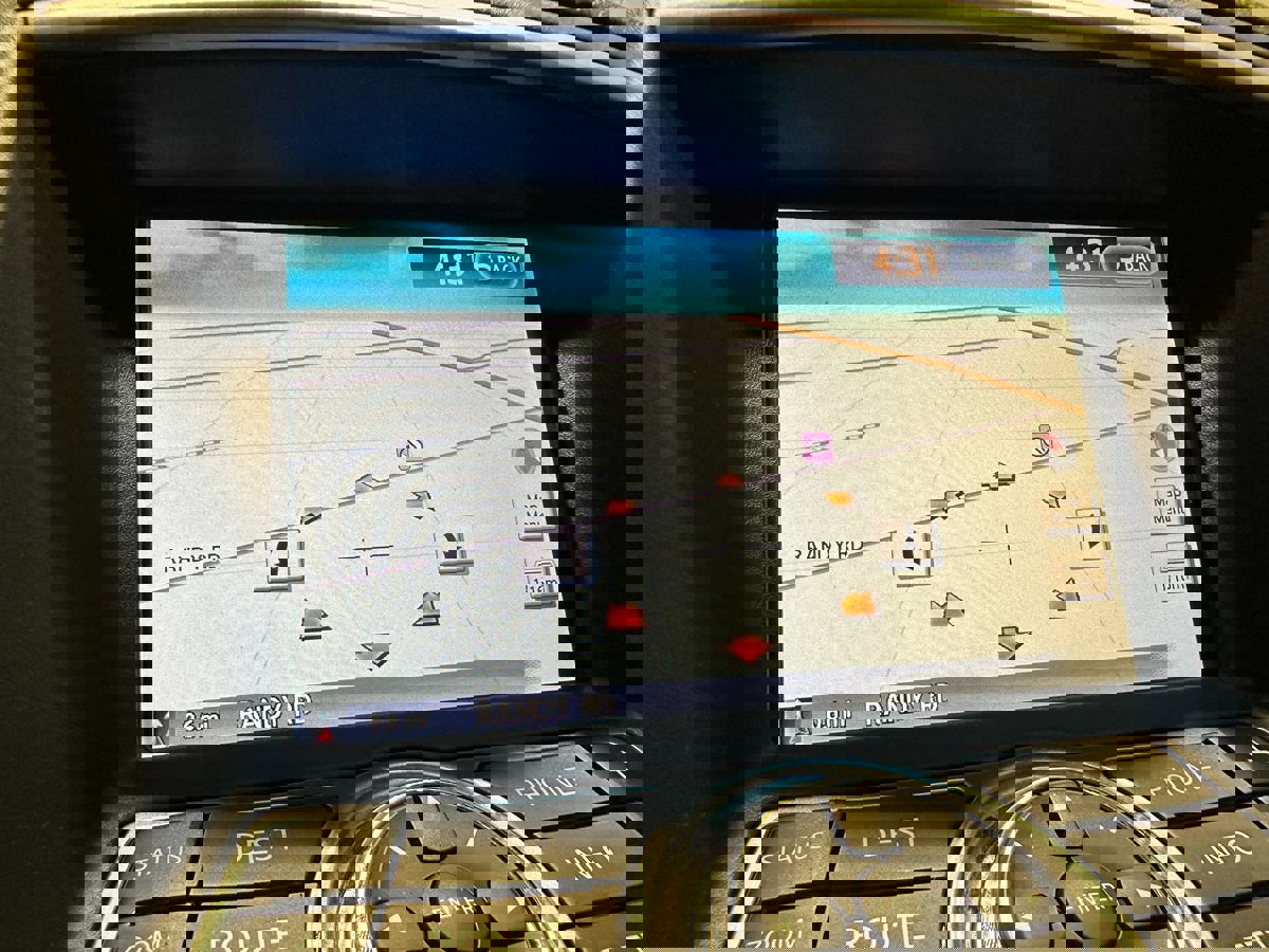 Used 2011 INFINITI G37 Sport image 32