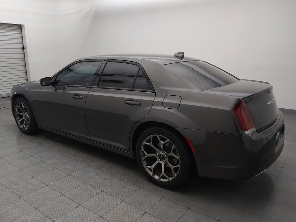 Used 2018 Chrysler 300 S image 3