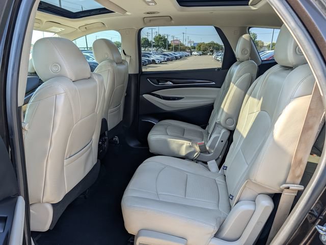 Used 2018 Buick Enclave Premium w/ Experience Buick Package FWD image 27