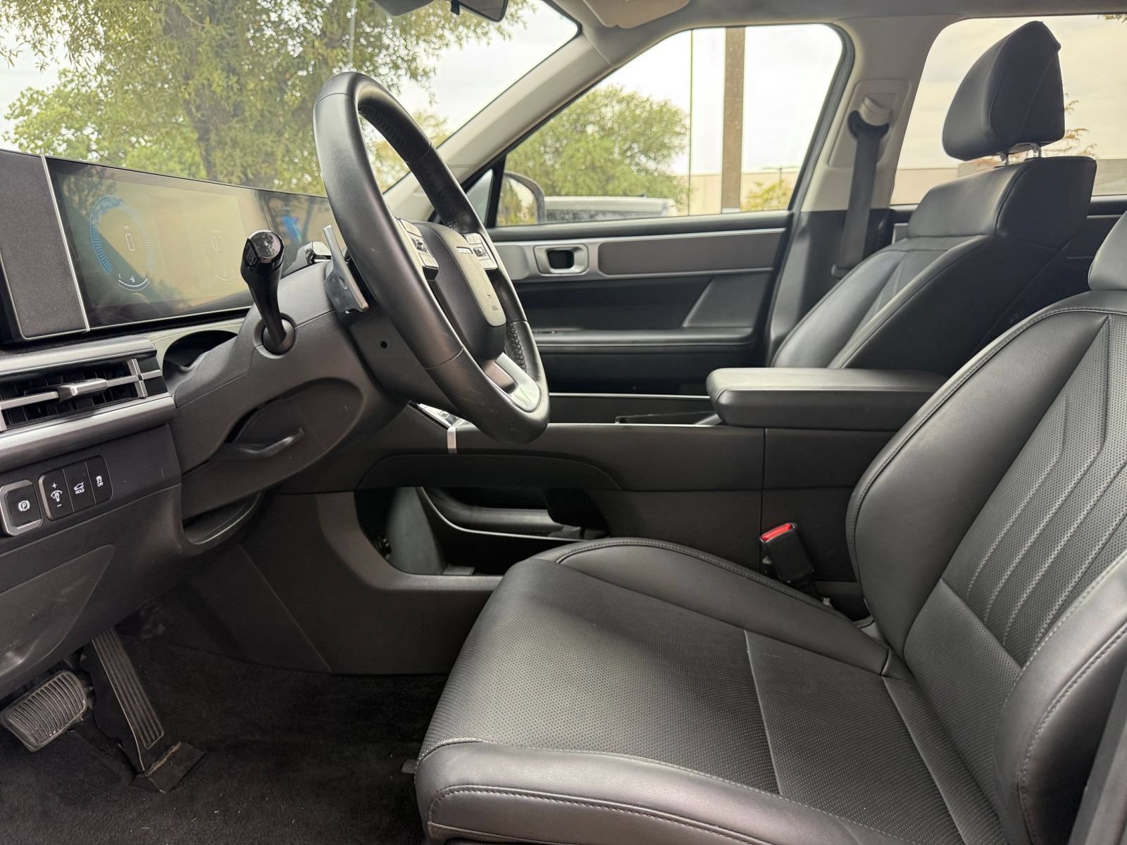 Used 2026 Hyundai Santa Fe SEL FWD image 27