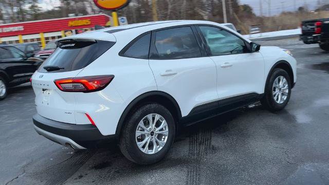 Certified 2025 Ford Escape Active image 3