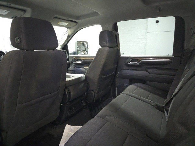 Used 2024 Chevrolet Silverado 3500 LT image 9