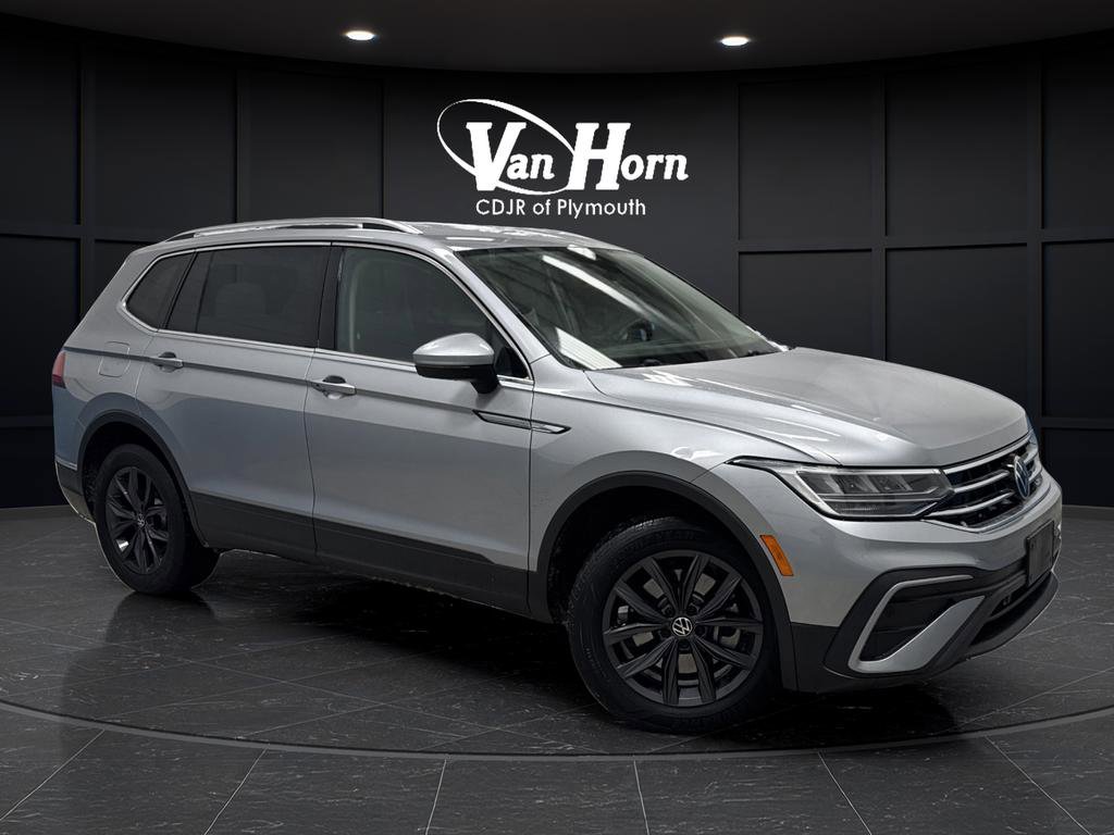 Used 2022 Volkswagen Tiguan SE AWD/4WD image 36