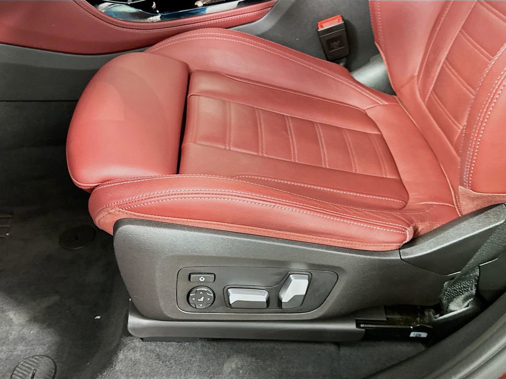 Certified 2023 BMW X4 xDrive30i w/ M Sport Package image 20