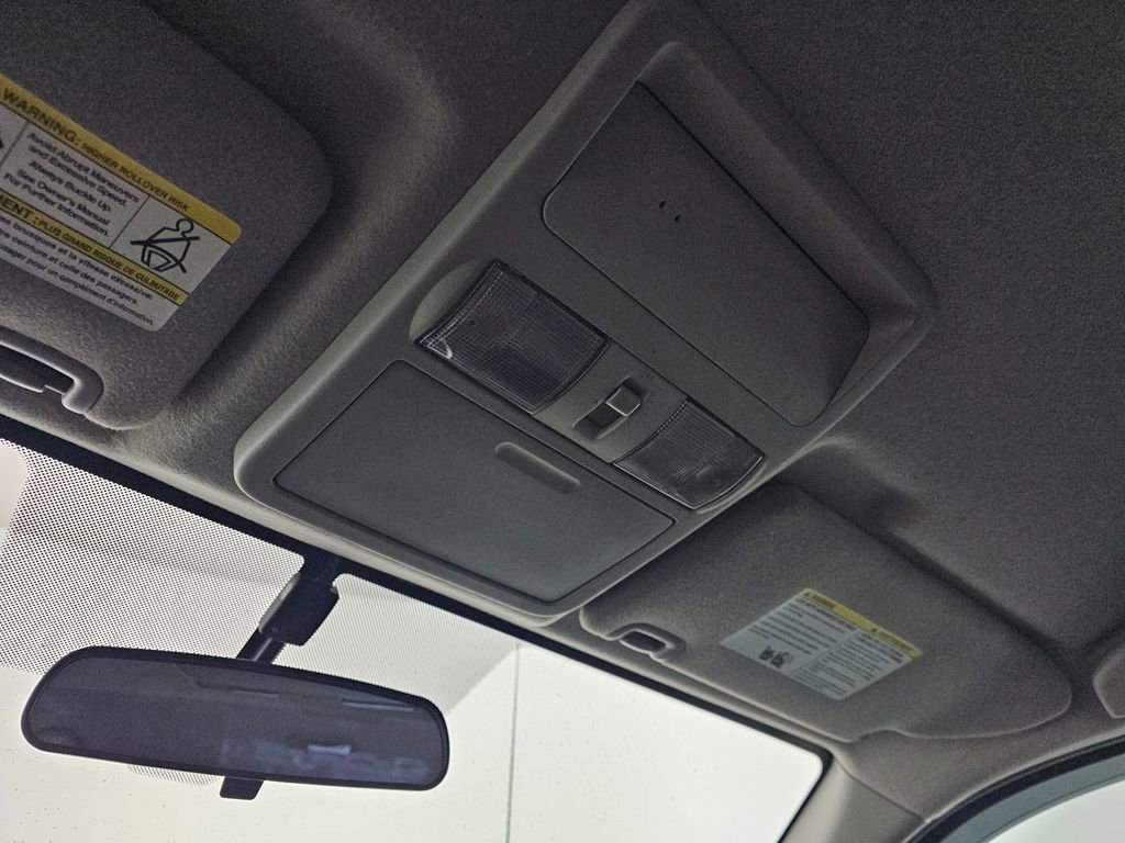 Used 2015 Nissan Xterra S image 32