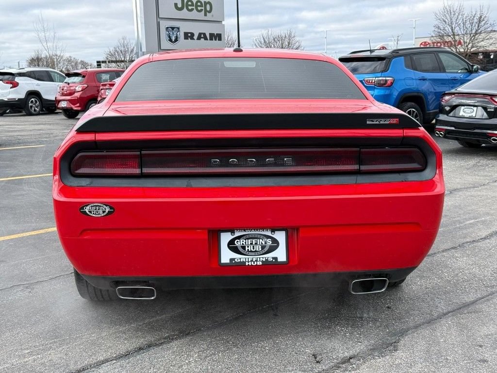 Used 2009 Dodge Challenger SRT8 RWD image 4
