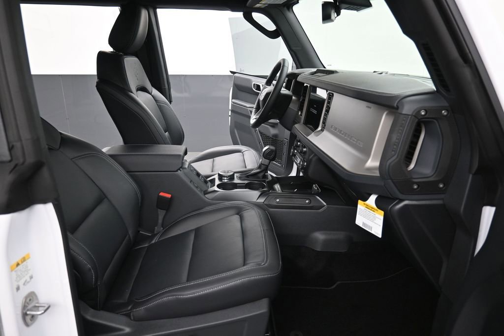 New 2026 Ford Bronco Outer Banks AWD/4WD image 16