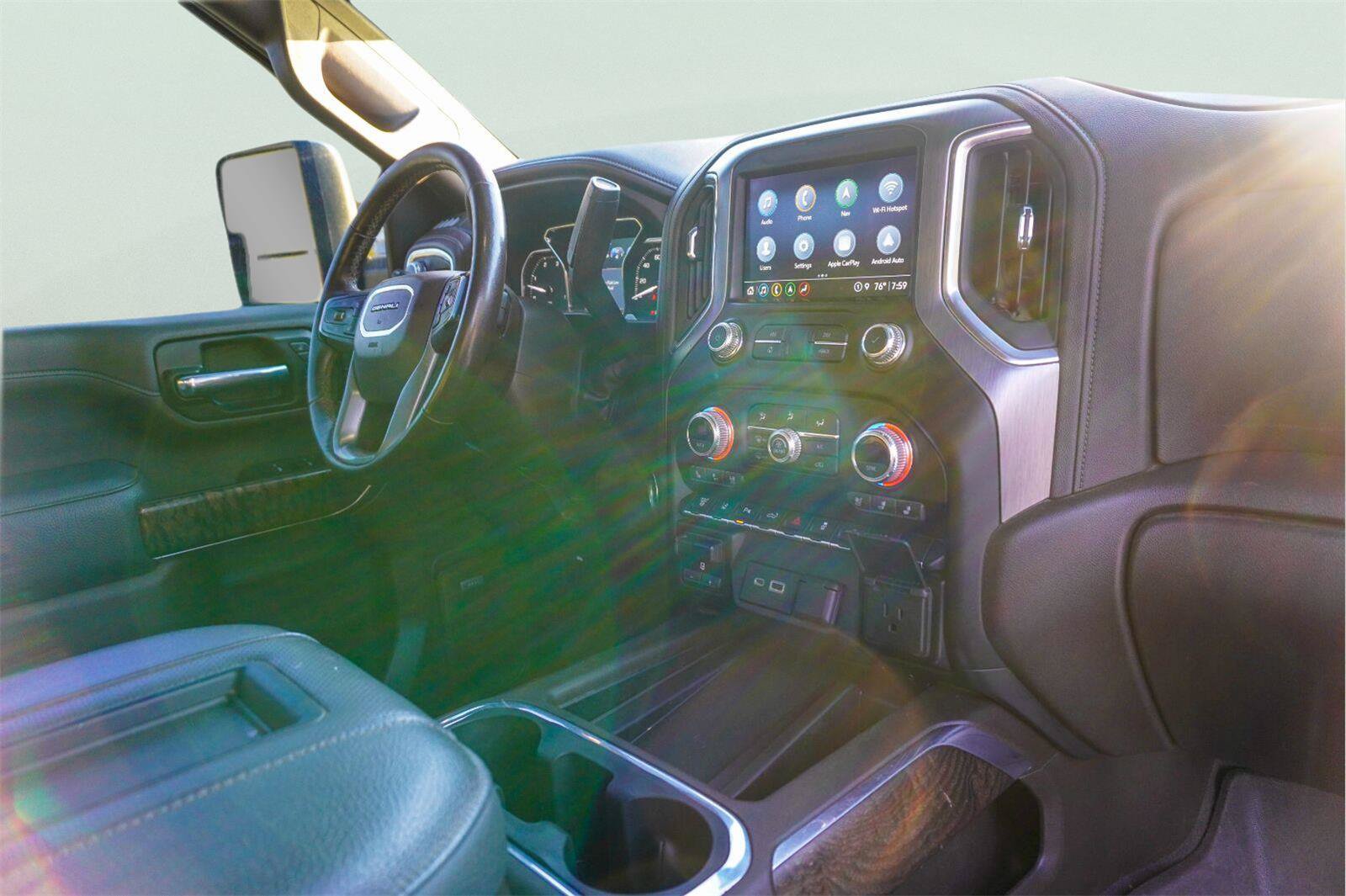 Used 2021 GMC Sierra 3500 Denali w/ Denali Ultimate Package AWD/4WD image 19