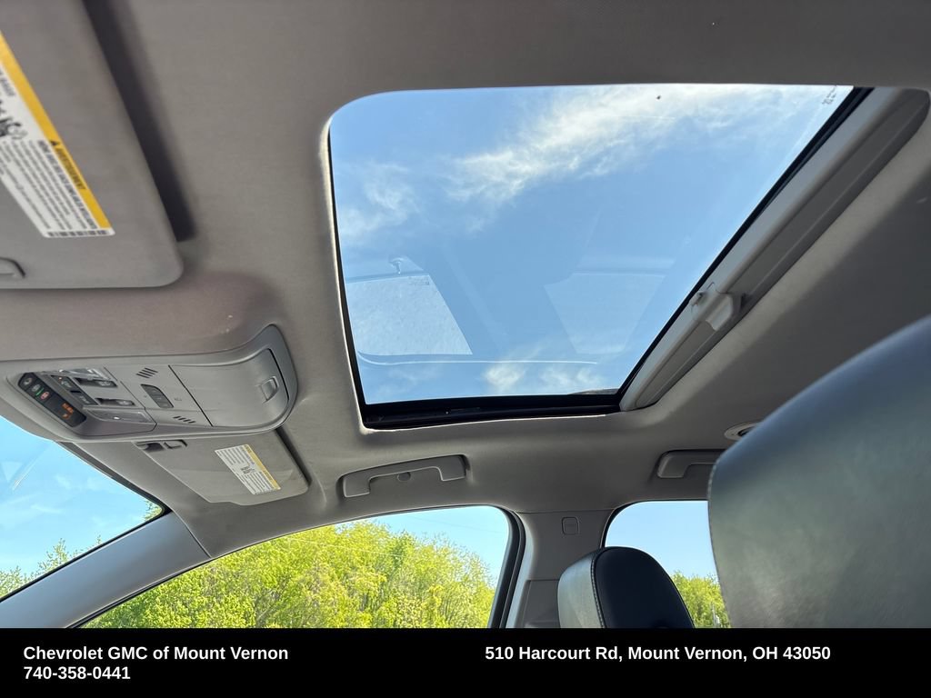 Used 2023 GMC Acadia SLT w/ LPO, Floor Liner Package AWD/4WD image 36