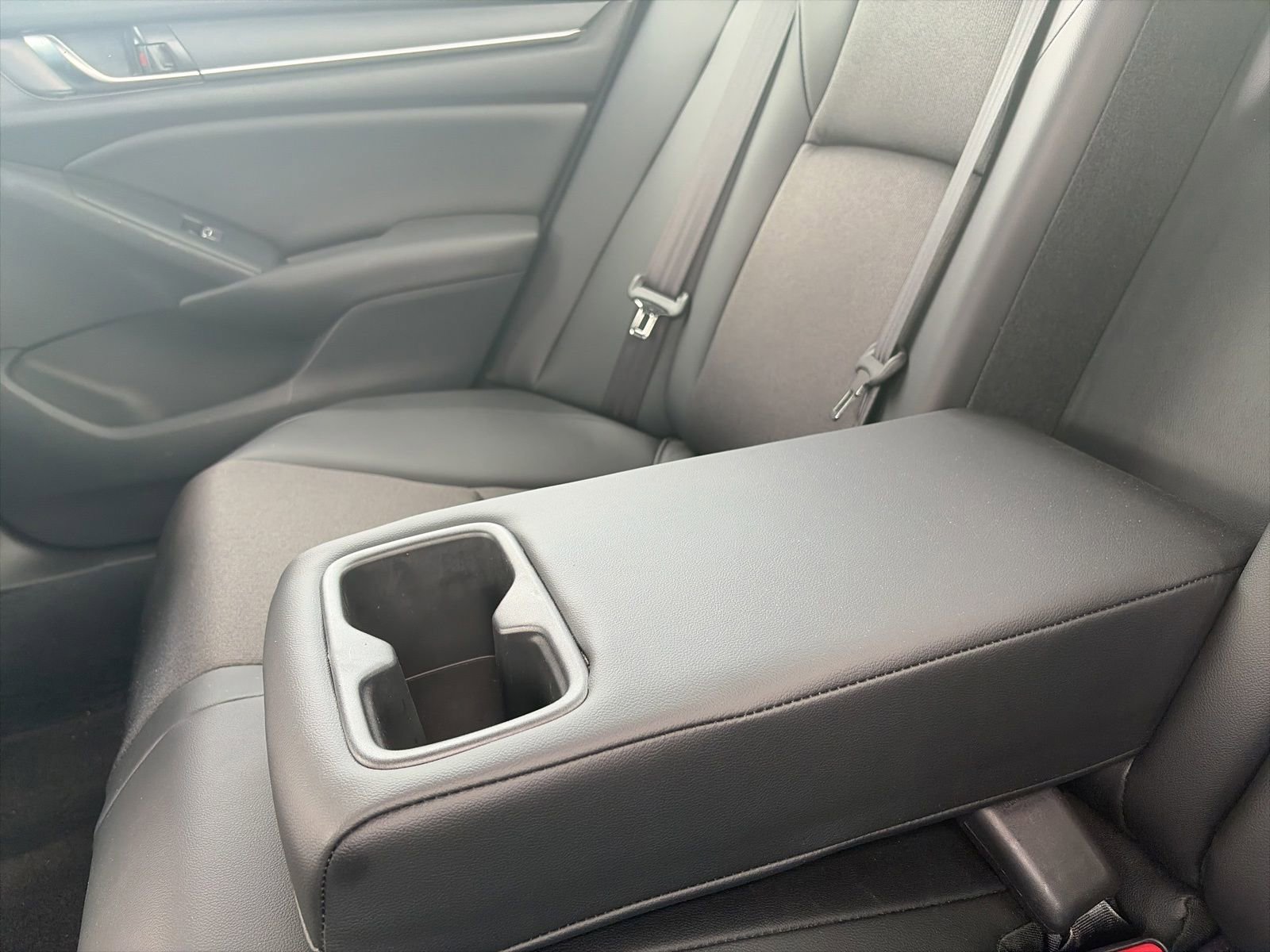Used 2022 Honda Accord Sport image 10