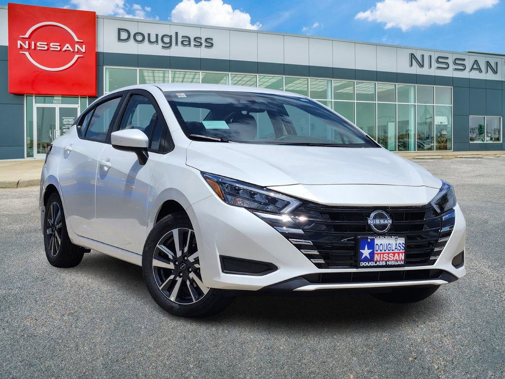 New 2025 Nissan Versa SV w/ Trunk Package