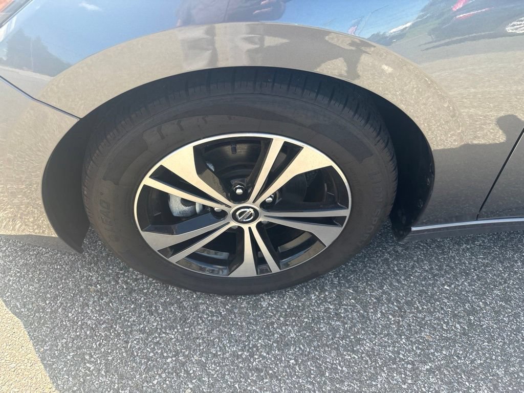 Used 2023 Nissan Sentra SV FWD image 9