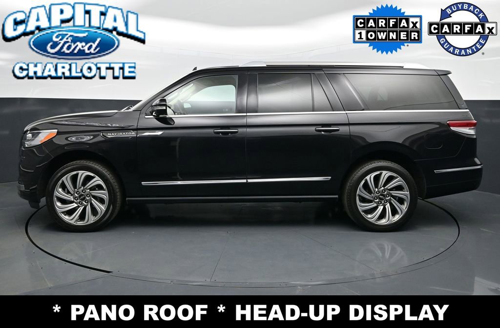 Used 2022 Lincoln Navigator L Reserve image 4