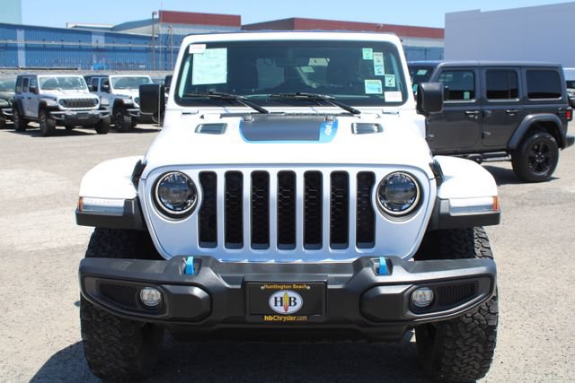 Used 2023 Jeep Wrangler Unlimited Rubicon 4xe w/ Cold Weather Group AWD/4WD image 2