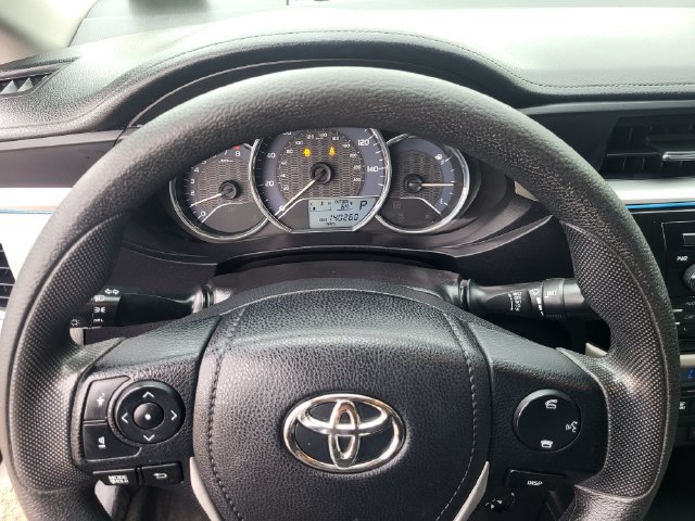Used 2016 Toyota Corolla LE FWD image 14