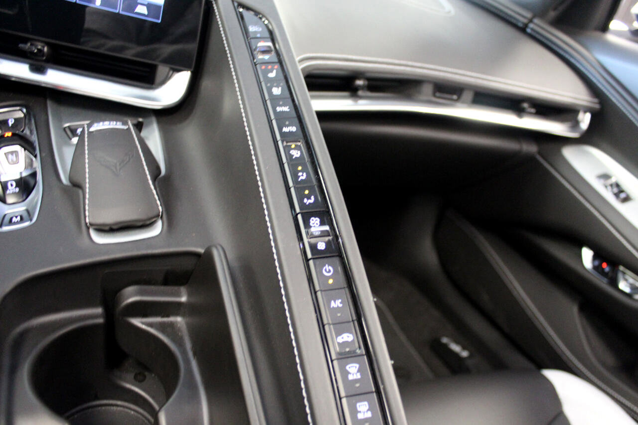 Used 2020 Chevrolet Corvette Stingray Premium Cpe w/ 3LT Preferred Equipment Group image 34